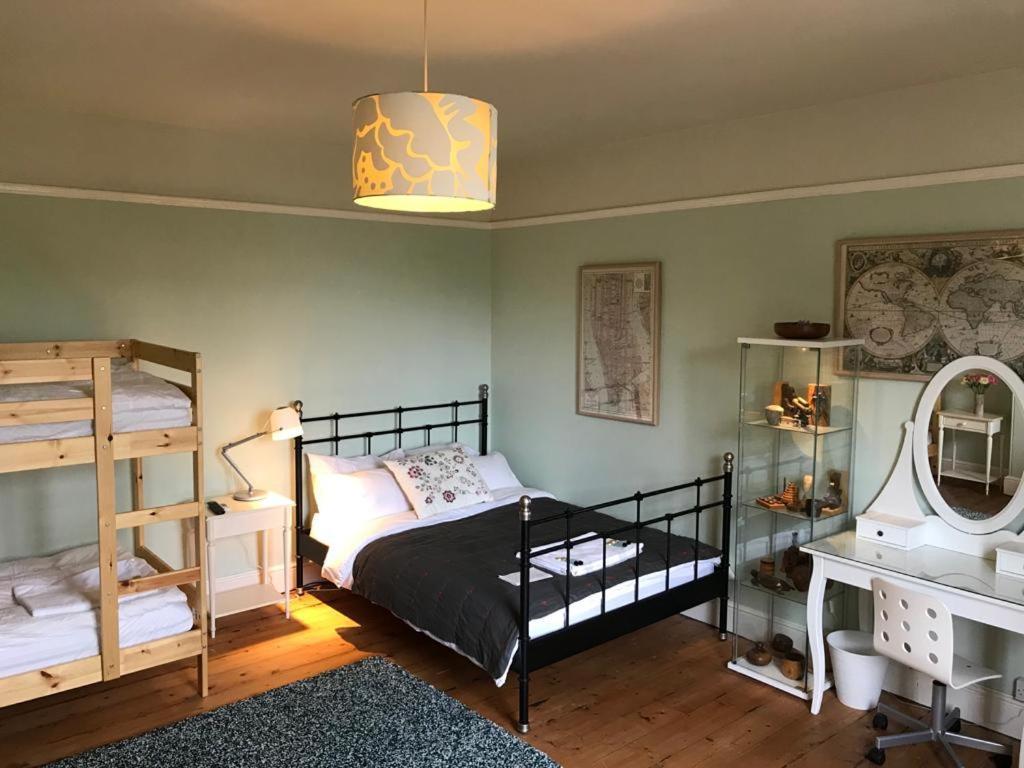 The Hollies Bed & Breakfast South Kilworth Екстериор снимка