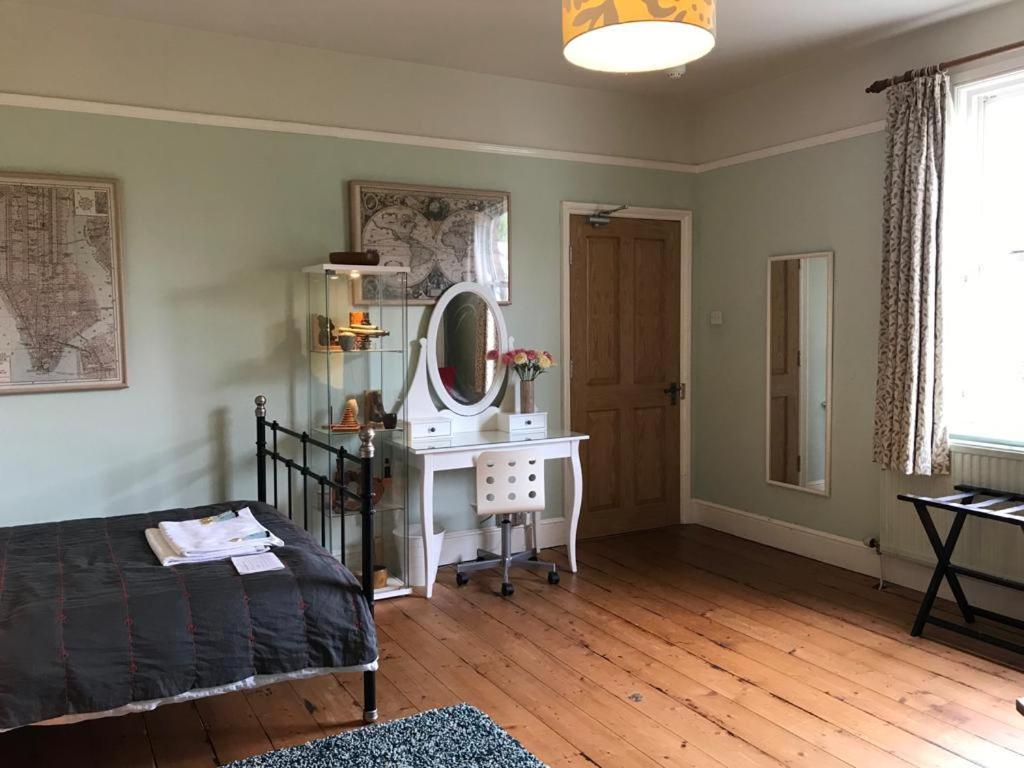 The Hollies Bed & Breakfast South Kilworth Екстериор снимка