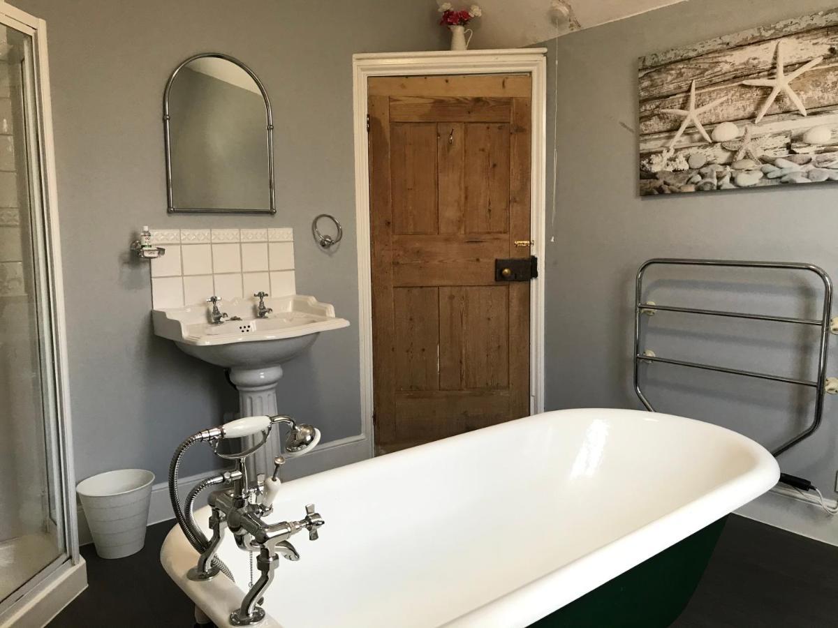 The Hollies Bed & Breakfast South Kilworth Екстериор снимка